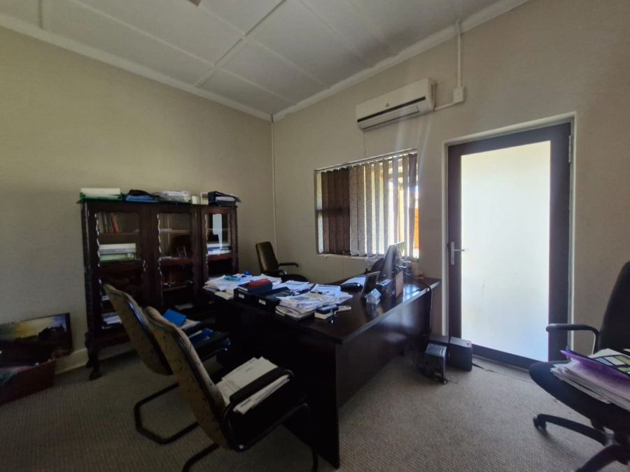 To Let commercial Property for Rent in Newton Park Eastern Cape